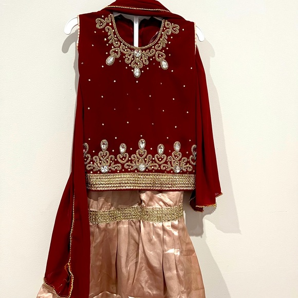 Kids salwar kameez dupatta - Picture 1 of 4